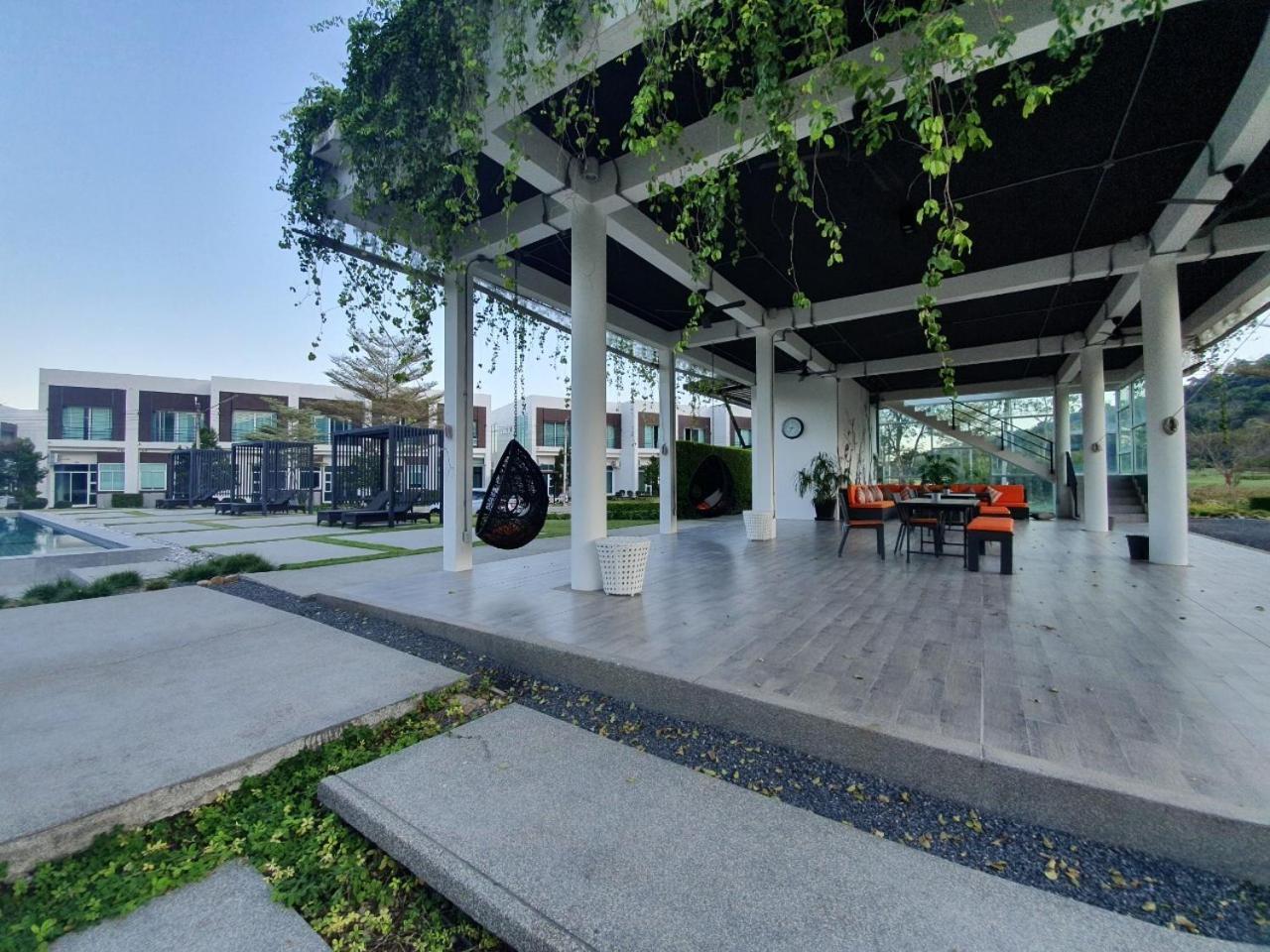 فندق The Midst@ Royal Hills Nakornayok ناخون نايوك المظهر الخارجي الصورة